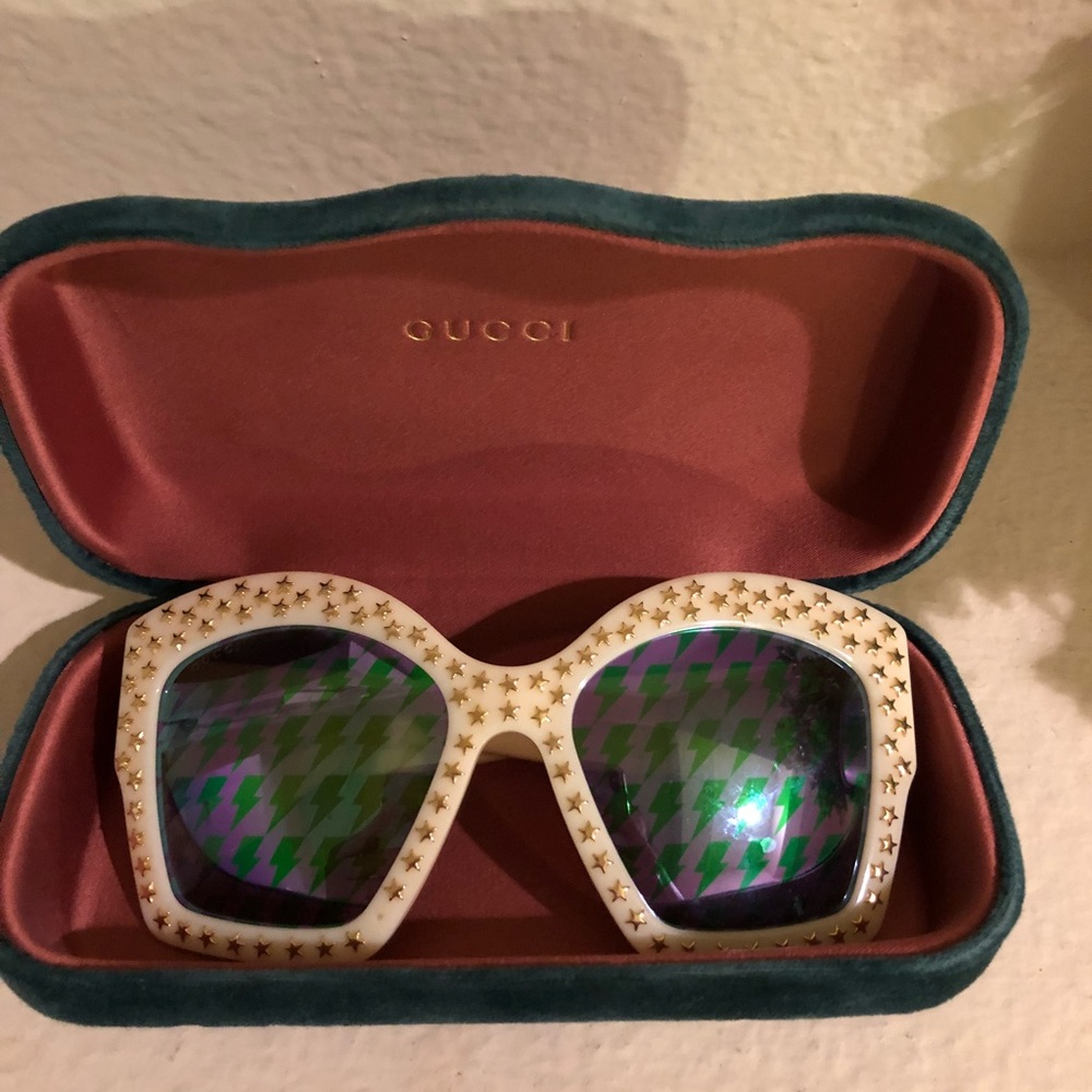 Gucci star studded frame glasses